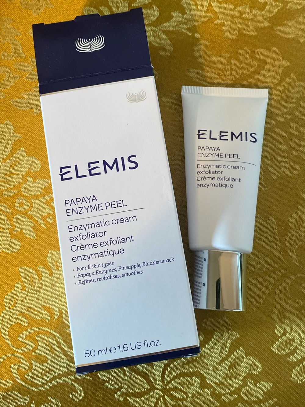 ELEMIS Papaya Enzyme Peel - White & Silver Tube with White Box